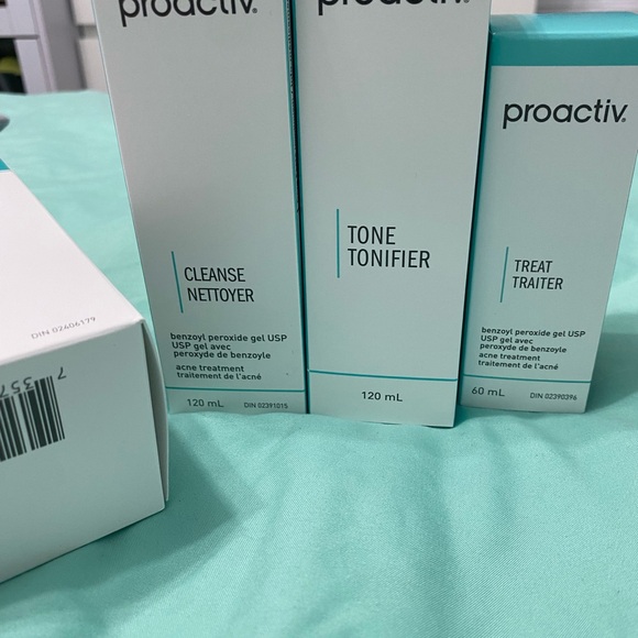 COPY - Proactiv - Picture 2 of 4